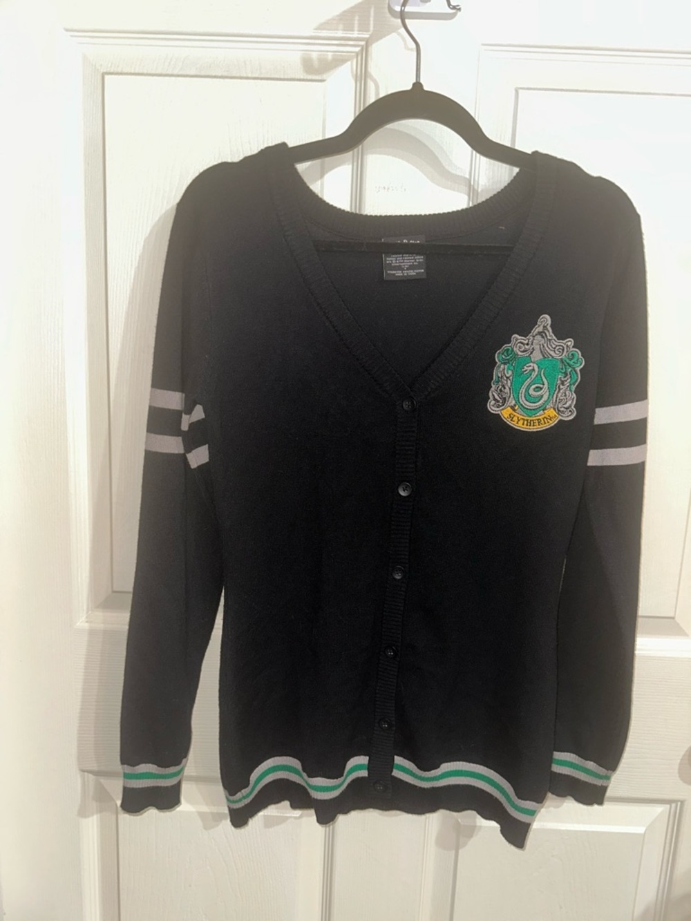 Warner Bros. Harry Potter Slytherin Black V-Neck button Cardigan Sweater S fall
